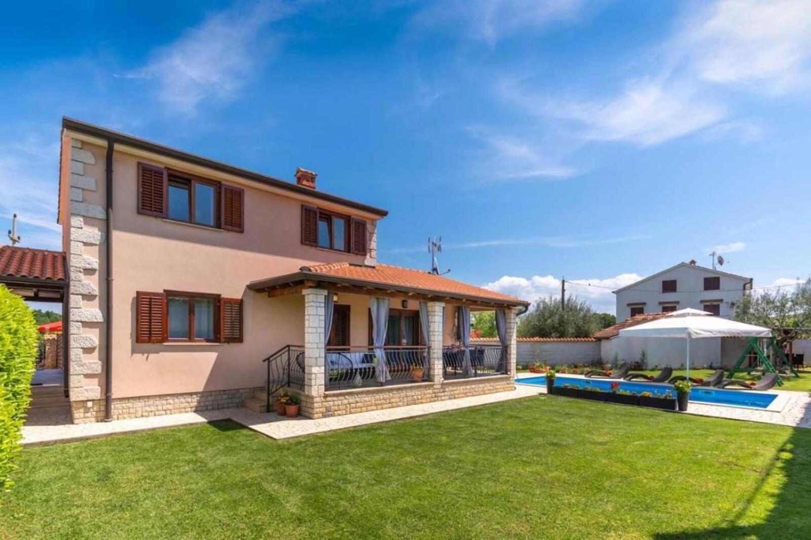 Villa Mia & Iva For 6 2 People Near With Private Pool & Kids Playground - Pet Friendly