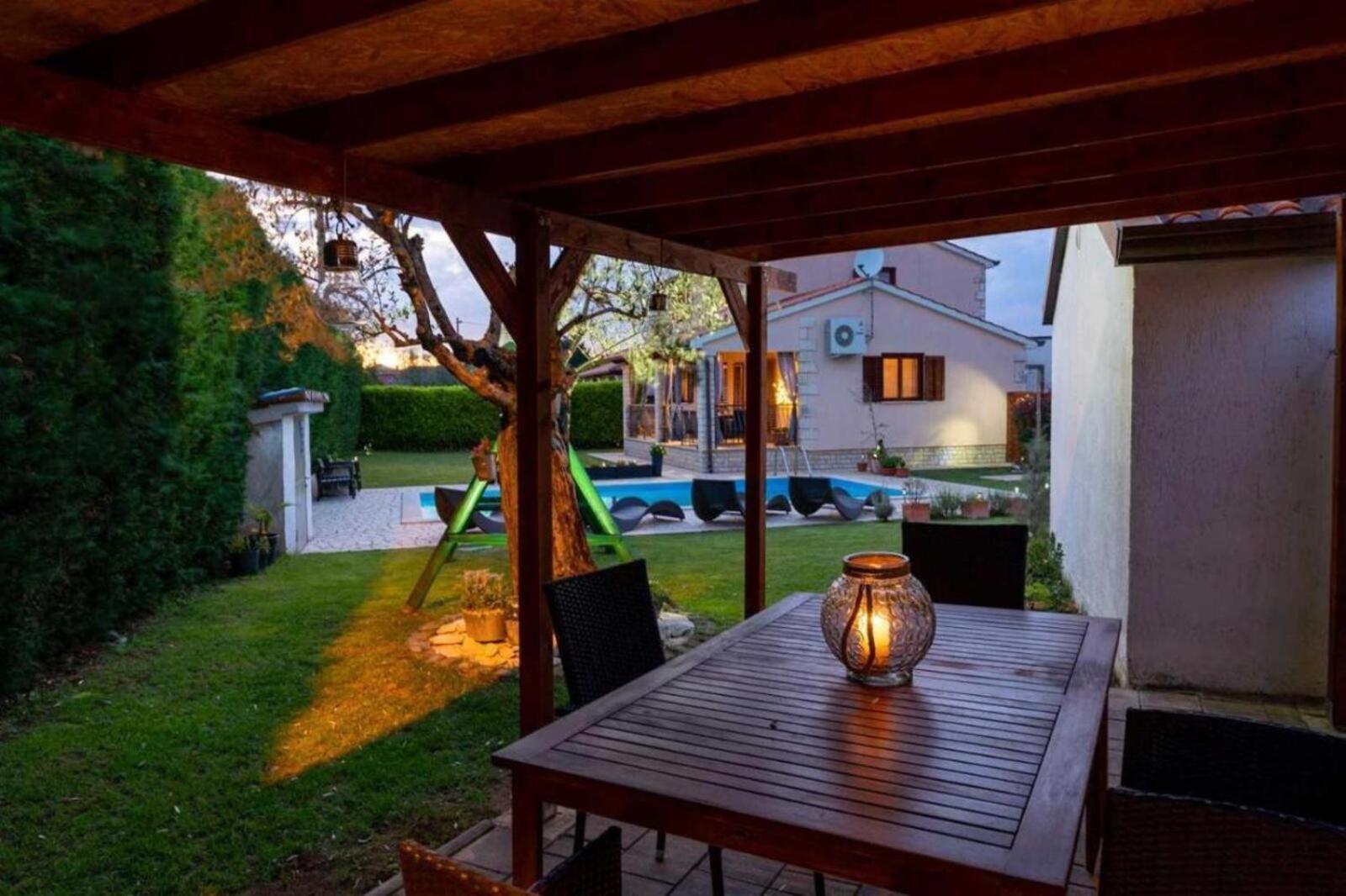 Villa Mia & Iva For 6 2 People Near With Private Pool & Kids Playground - Pet Friendly *