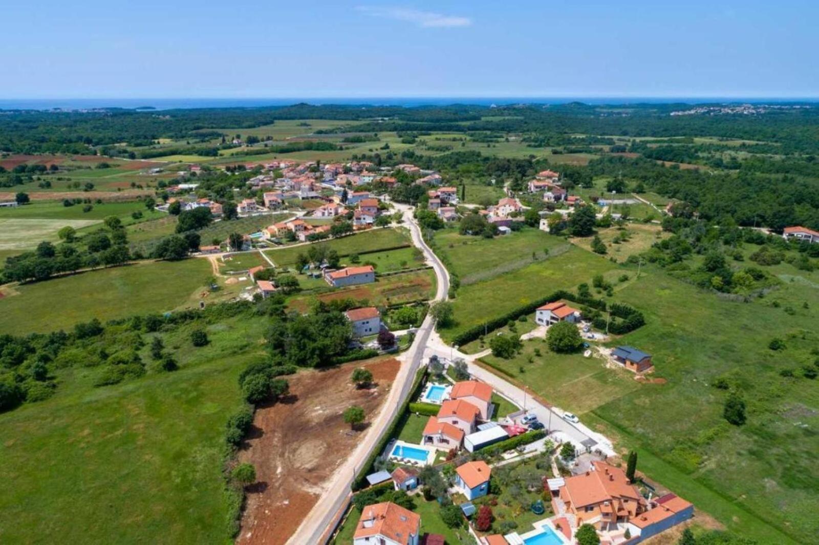 Villa Mia & Iva For 6 2 People Near With Private Pool & Kids Playground - Pet Friendly Poreč
