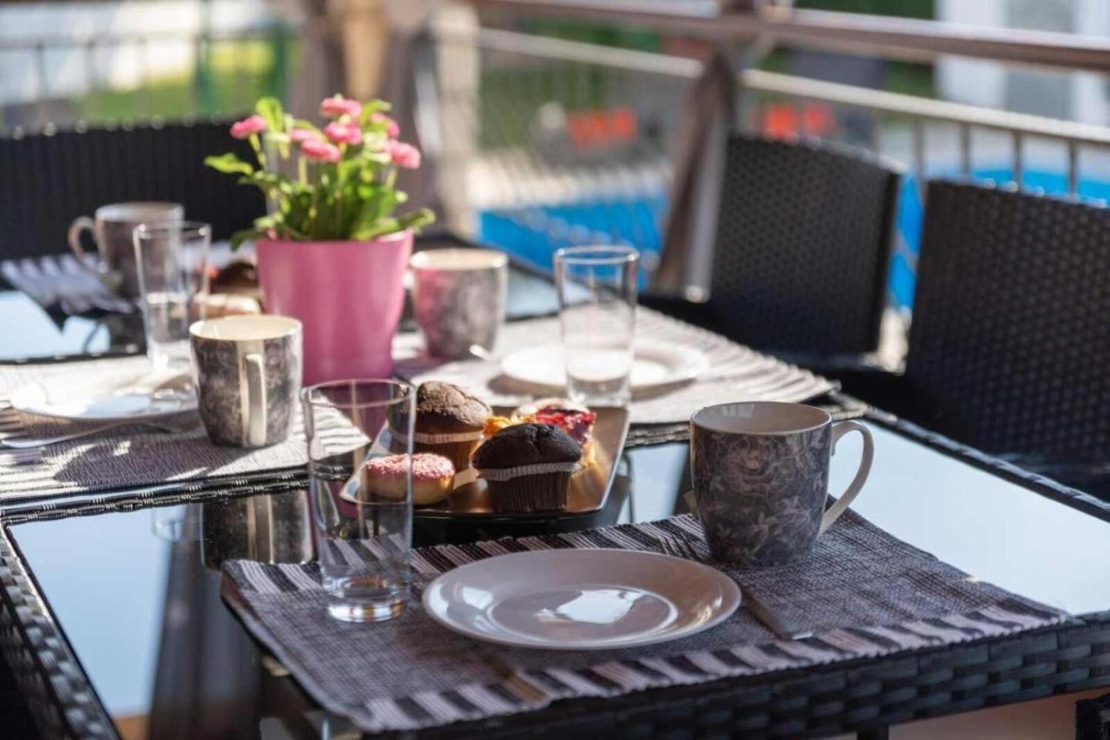 Mia & Iva For 6 2 People Near With Private Pool & Kids Playground - Pet Friendly Vila