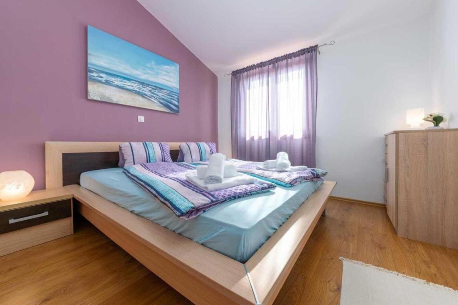 Mia & Iva For 6 2 People Near With Private Pool & Kids Playground - Pet Friendly Poreč